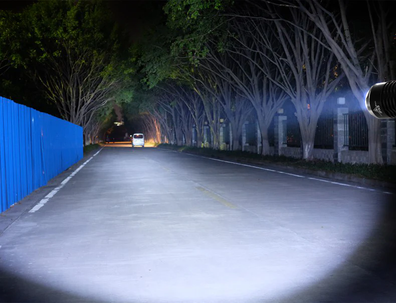 Linterna lámpara de Bicicleta CREE LED, soporte + cable USB, Batería: 18650 de Litio (incluida), 3 Modos de iluminación, Grado de protección: IPX5 Maclean MCE220 - Image 6