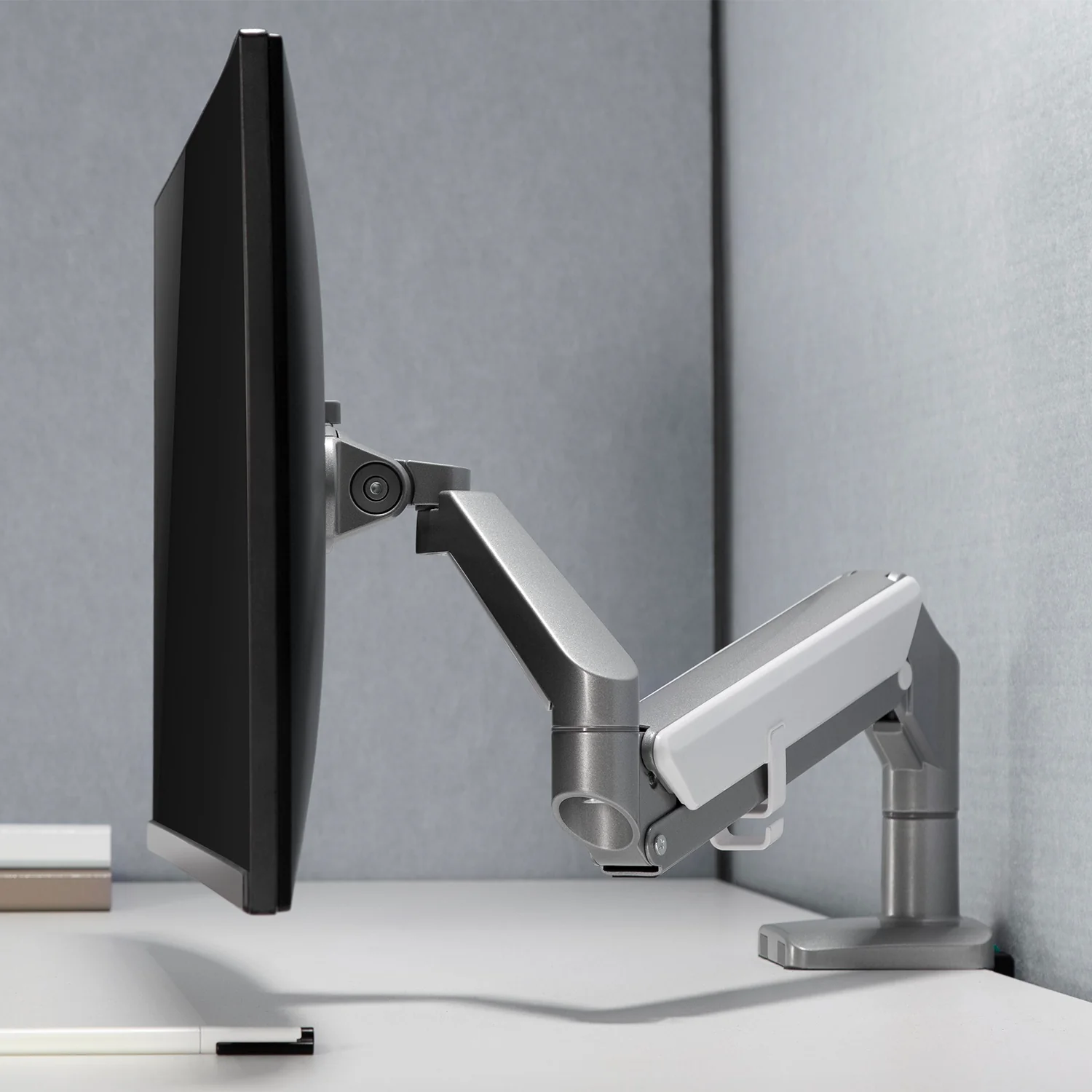 Soporte de monitor con muelle de gas Soporte de mesa Brazo de monitor Giratorio Inclinable Gira 13"-32" hasta 9kg VESA 75x75 100x100 (Gris) - Image 8